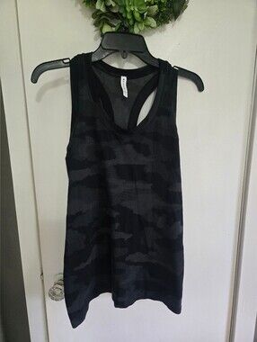 Athleta Momentum Tank Top